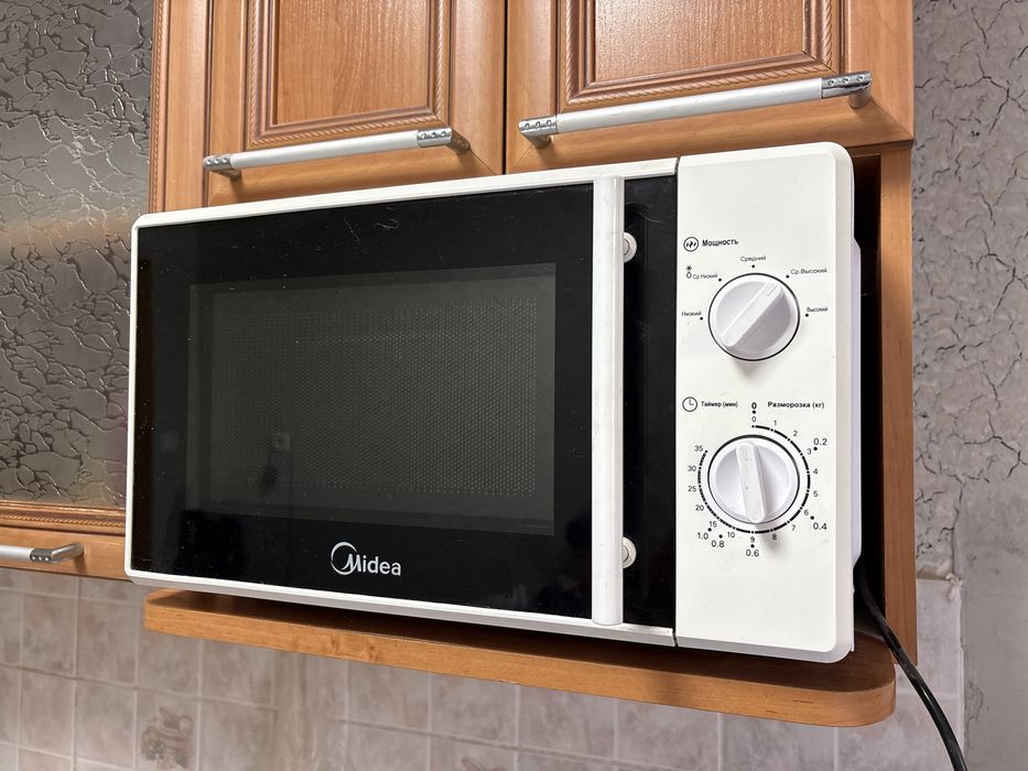 Микровольновая печь Midea