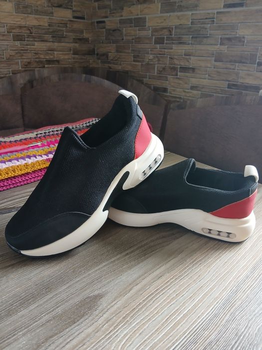 Женская обувь. Новая