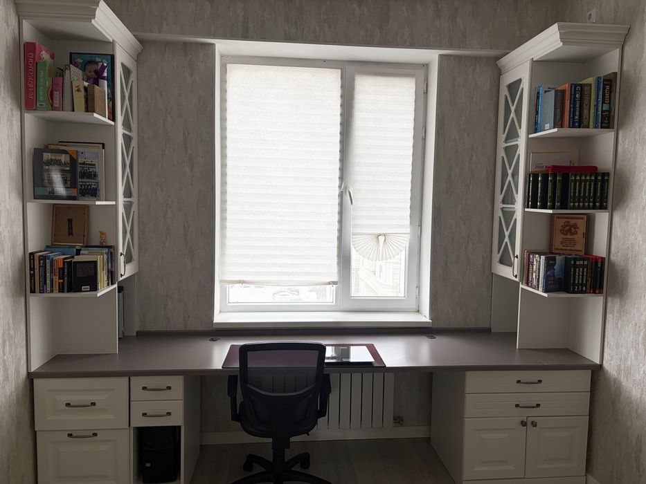 Стол компьютерный