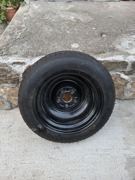 Резервна гума патерица