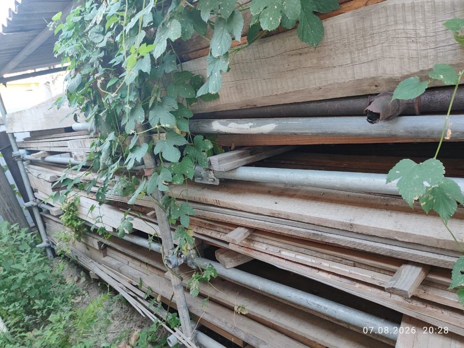 Продам доски, поддоны, дрова и хорошие.