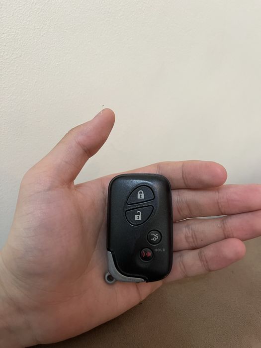 Ключ от Lexus 460