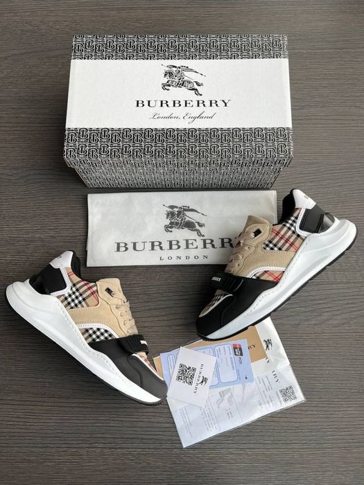 Incaltaminte Burberry Barbati Adidasi Burberry Dama Burberry