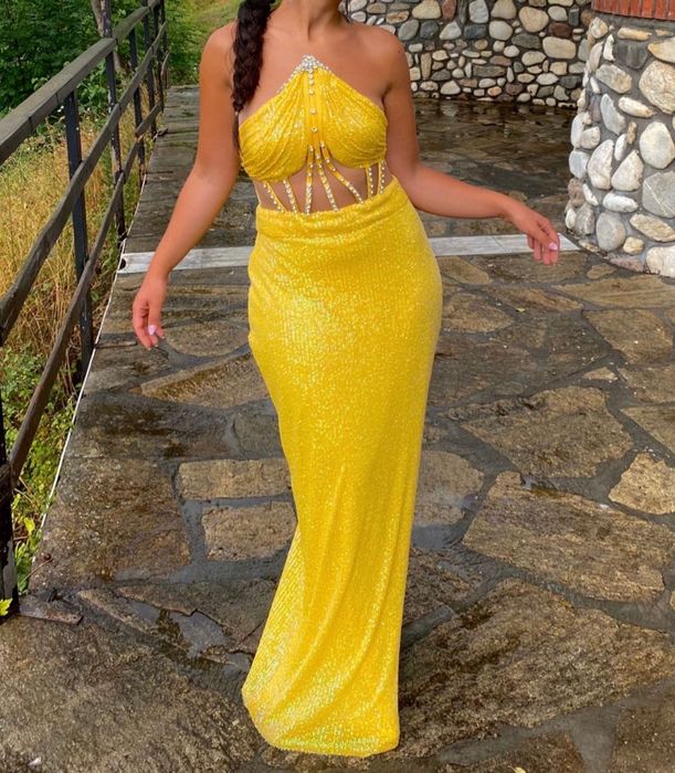 Официална дизайнерска рокля