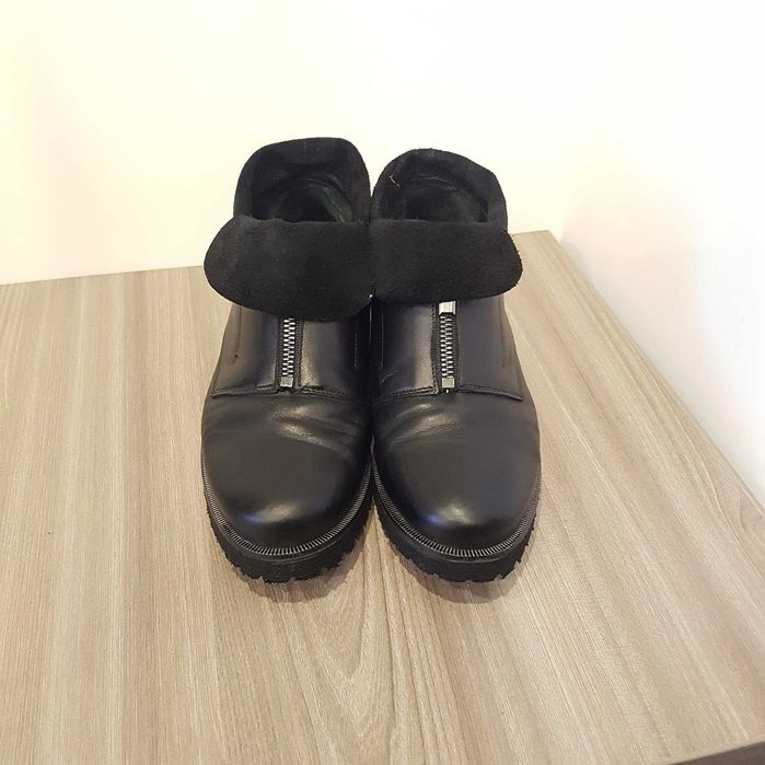 Ghete Lasocki , mar. 36 , piele naturala