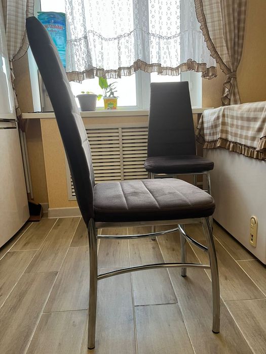 Стул кухонный, 4 штуки