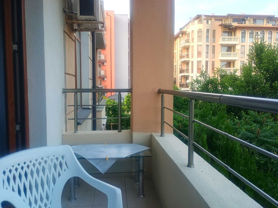 ТОП ЦЕНА | Студио в страхотен комплекс Света Елена с голям басейн