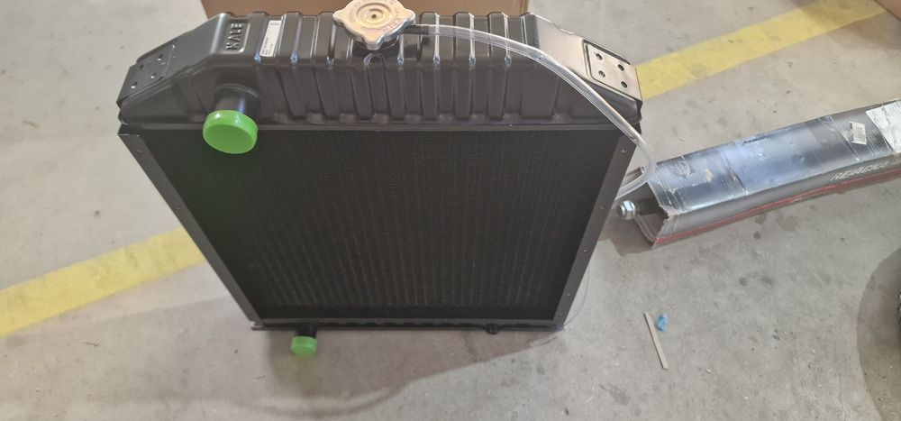 Electromotor tractor fiat 750. Fiat 615 715  pret 2290 lei nou si radi