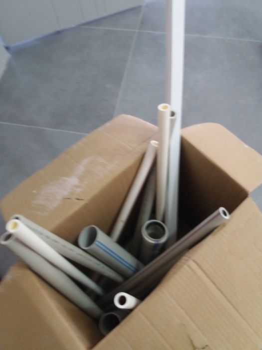 Кольца для штор,  шланги гибкие.