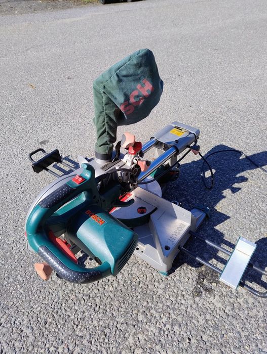 Циркуляр Bosch PCM 8S