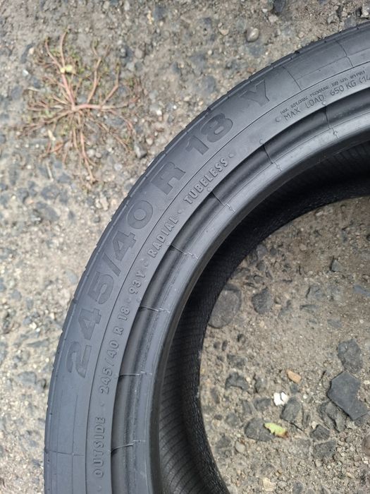Vand 2 anvelope 245 40 18 continental vara