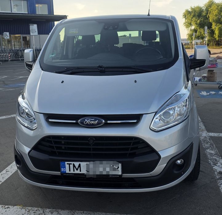 Ford Tourneo Custom L2 8+1