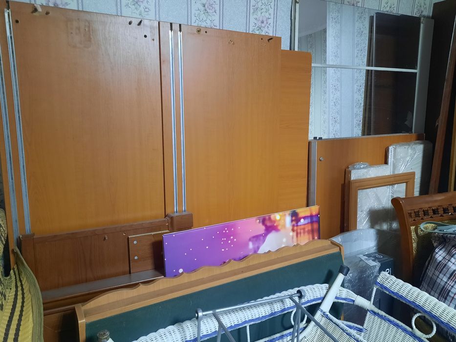 Отдам даром мебель