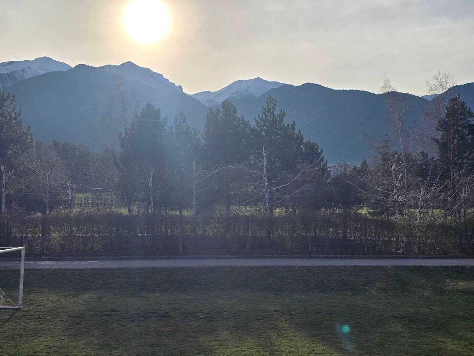 Тристаен апартамент с ново обзавеждане в Cornelia Delux