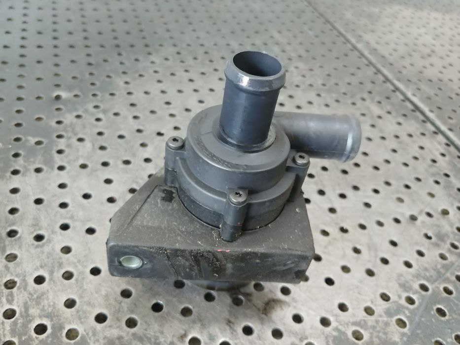 pompa recirculare apa 1.4 tsi cax vw golf 6 audi a3 8p seat leon altea 1k0965561f