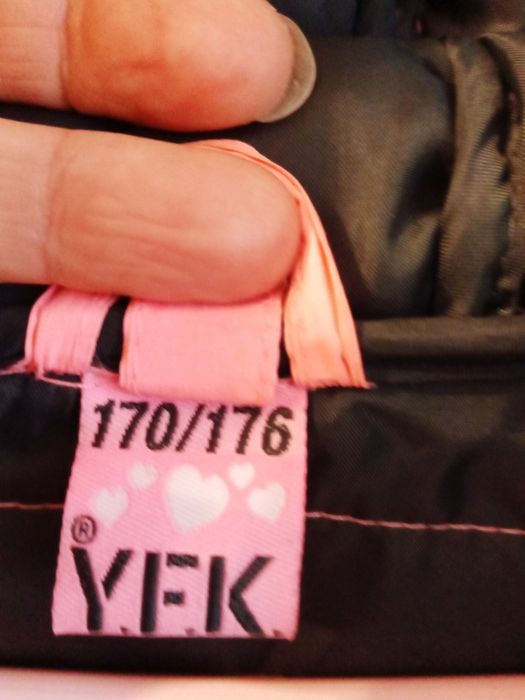 Geacă pt femei nouă în stare perfectă