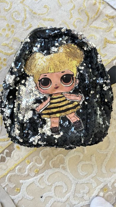 Продам рюкзак для девочке в садик