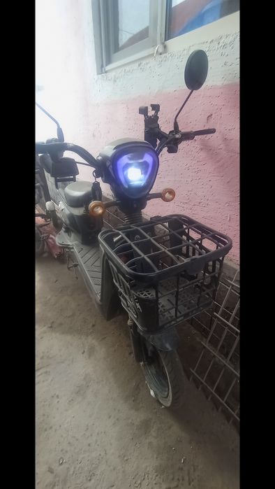 Электроскутер sk8