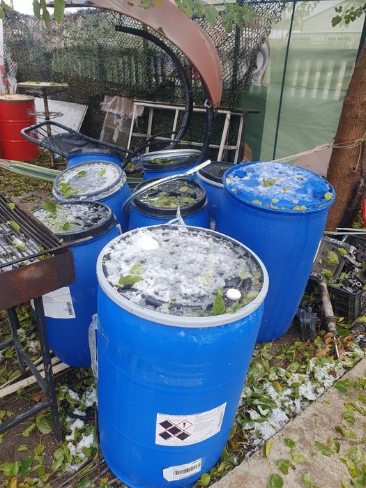 Butoaie tabla și plastic 200 și 100 litri