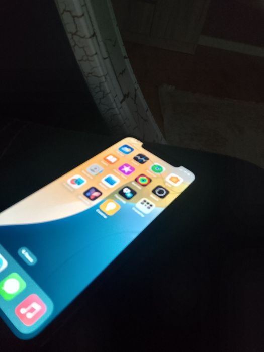 iPhone XR 64GB..
