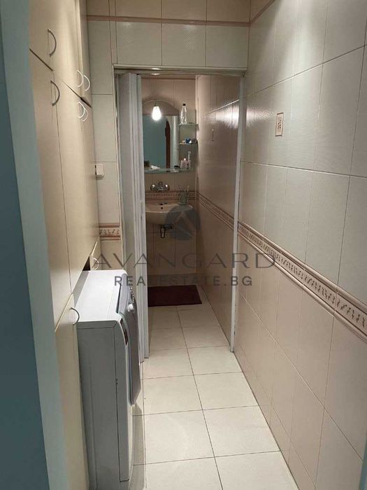 Продава се Тристаен апартамент в Пловдив, Център - 110 кв.м за 1855 €/кв.м - Снимка #16