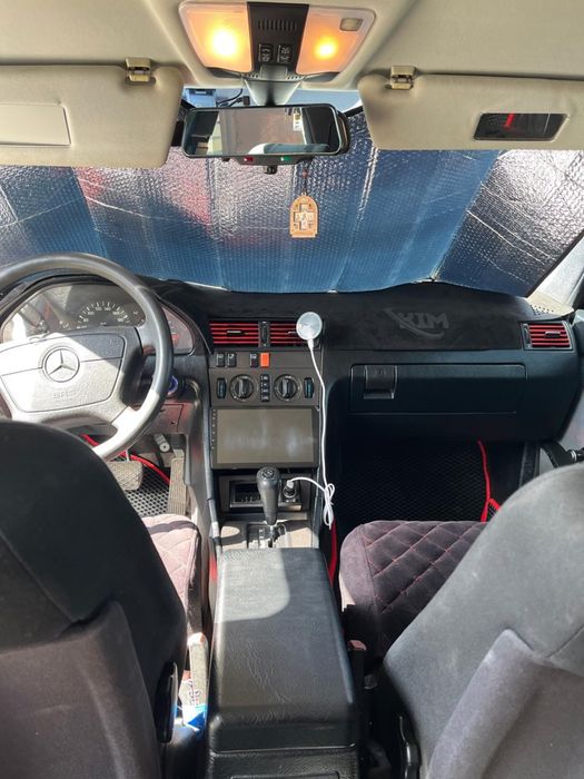 Mercedes Benz C180