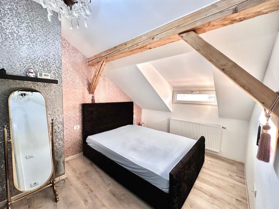 Apartament cu etaj
