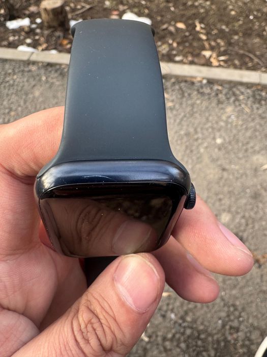 Apple watch series 8