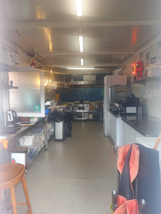 Container fast food echipat