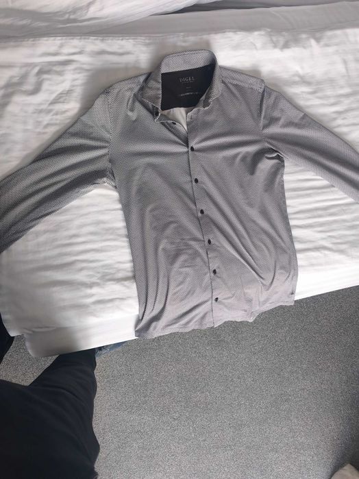 Риза Digel нова Франция