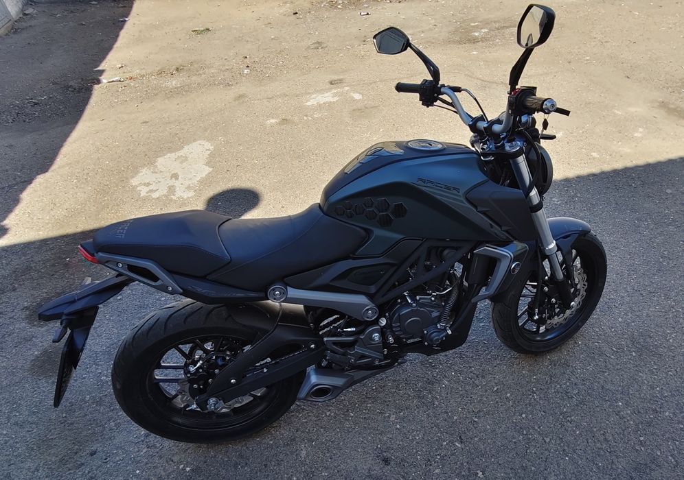 Мотоцикл Racer Caiman