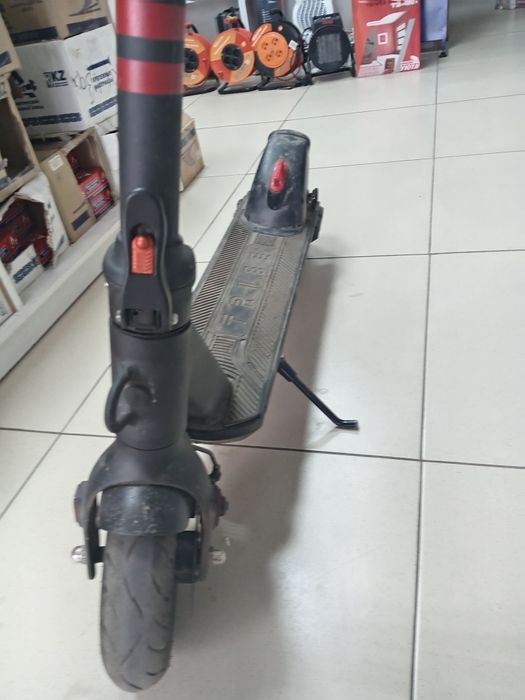 Продам электро самокат TRIBE