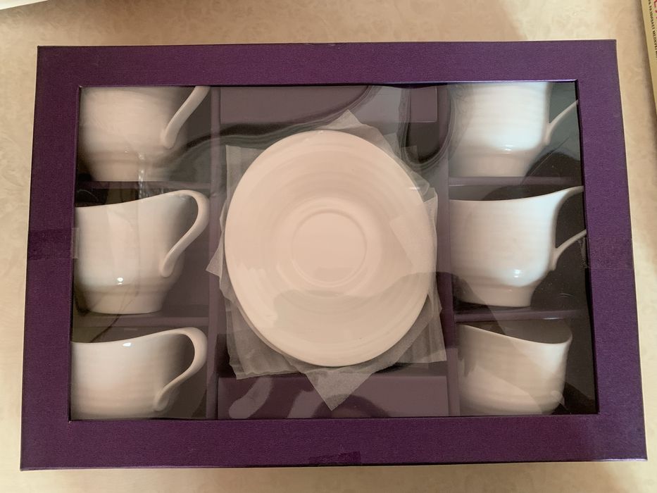 Набор НОВЫЙ  6 чашек с блюдцами