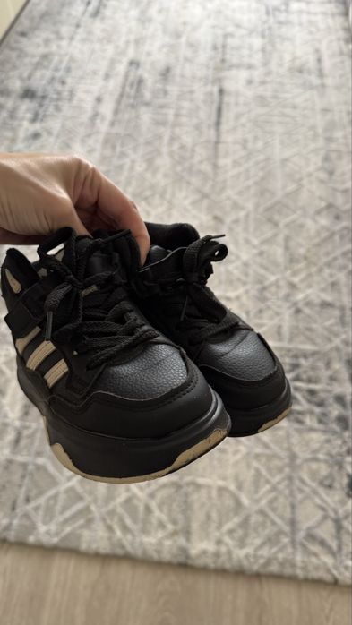 Кроссовки осенние на флисе