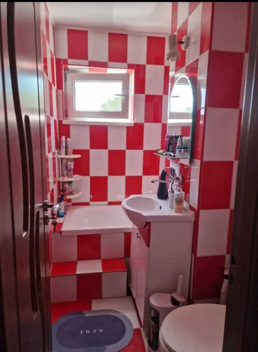 Vand apartament, 2 camere,Hunedoara