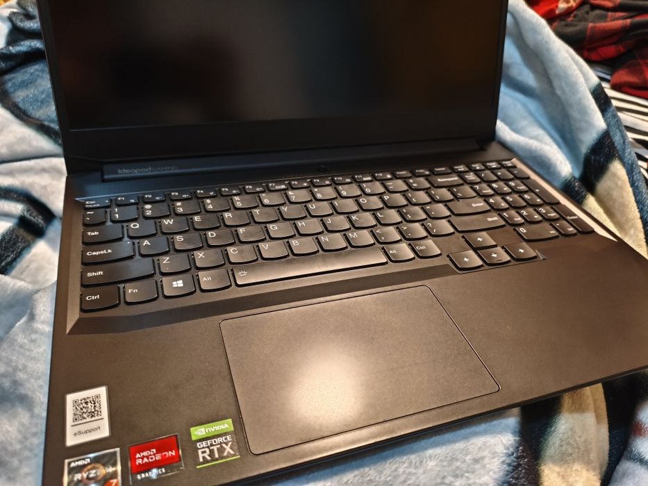 Laptop Gaming Lenovo IdeaPad 3 15ACH6 - Ryzen 7 5800H - RTX 3050 6GB -