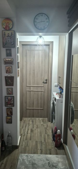 De vanzare apartament 2 camere decomandate