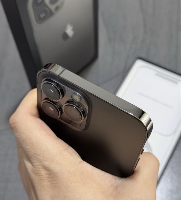 iPhone 13 PRO MAX cu 92 % Bateria