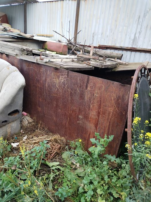 Продам бак, железный