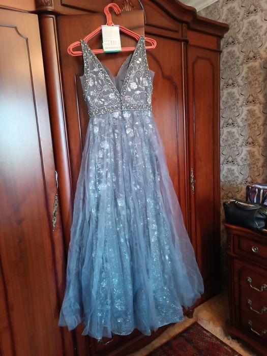 Продам платье выпускное