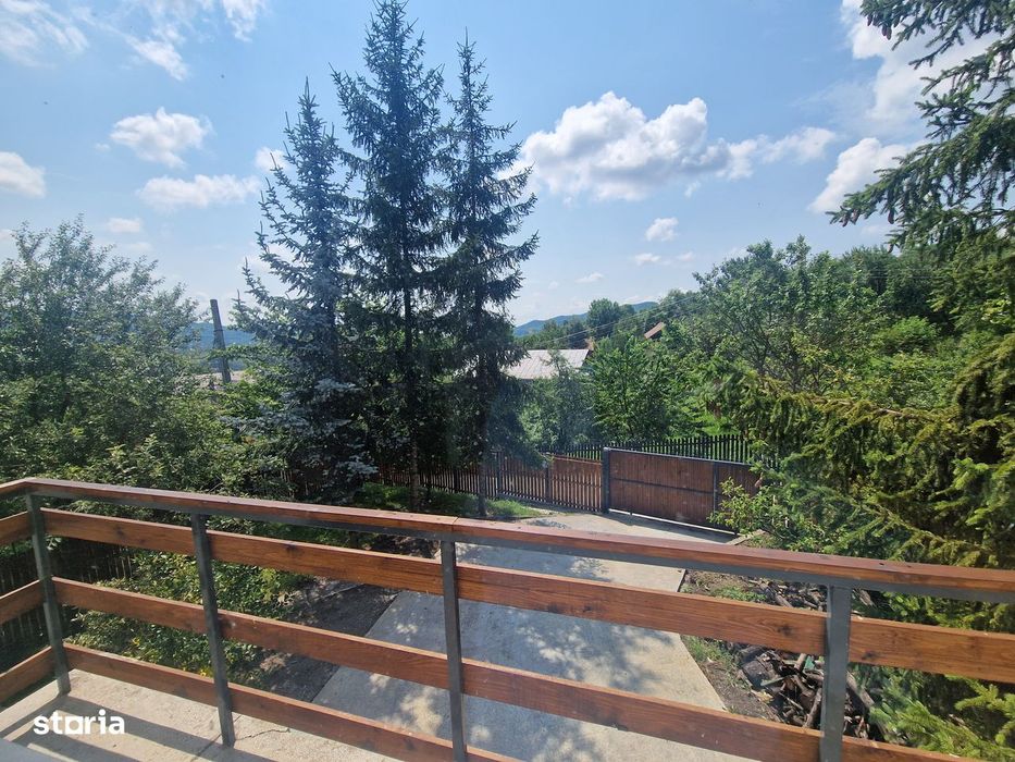 Casa Comarnic cartier ghiosesti +teren 700 mp