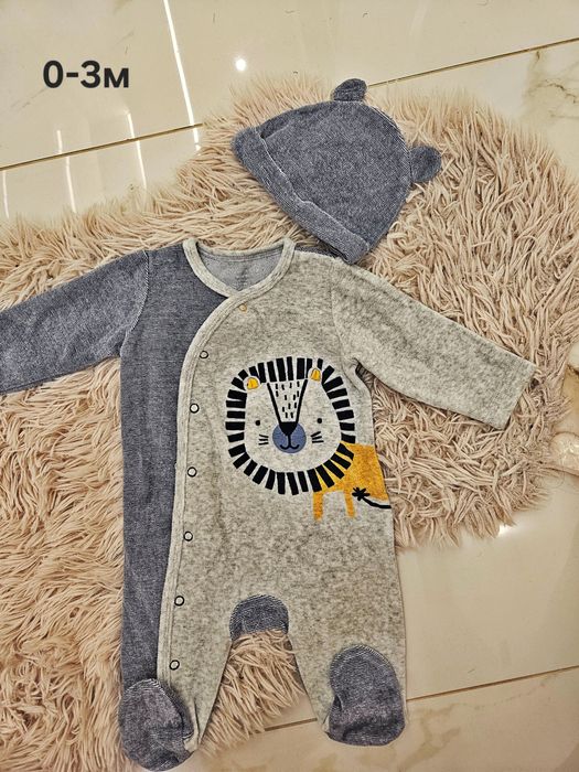 Бебешки комплекти, бодита и връхни дрехи