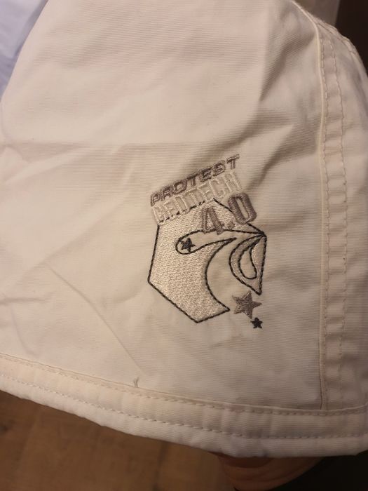 Pantaloni albi zăpadă, ski, snowboard. Pt fete mărime 176