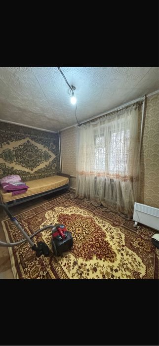 Блюхера 33/1 продам квартиру