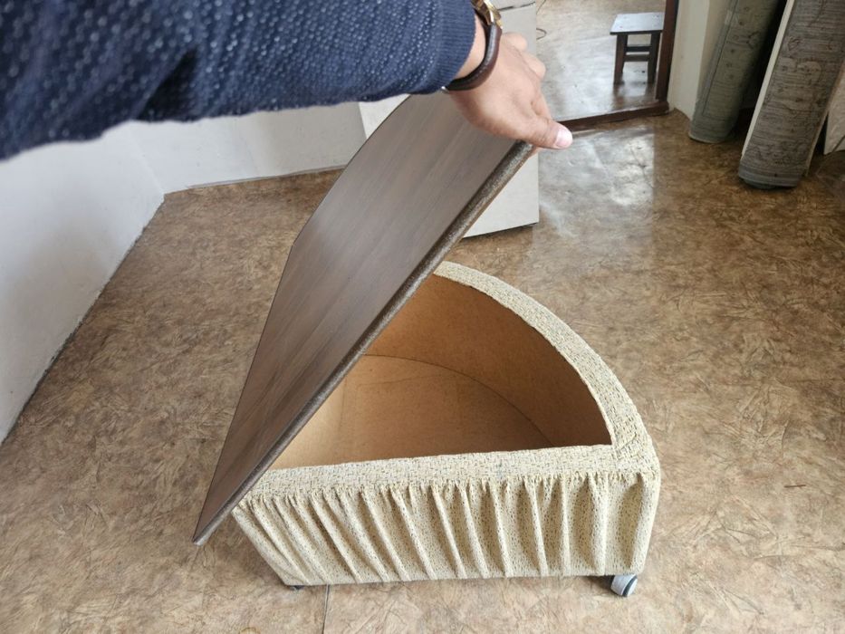 Продается диван.