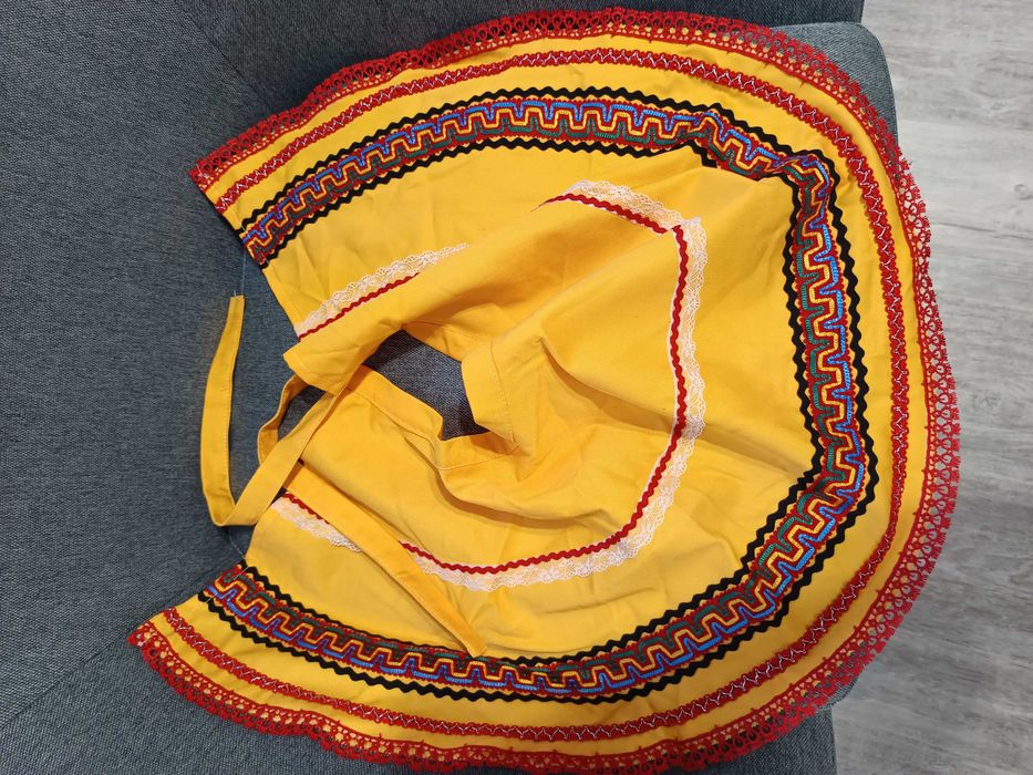 Детска носия за момиче