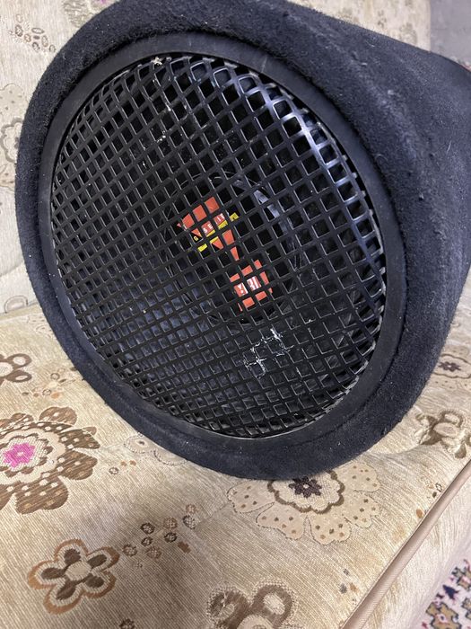 JBL Бас каса туба