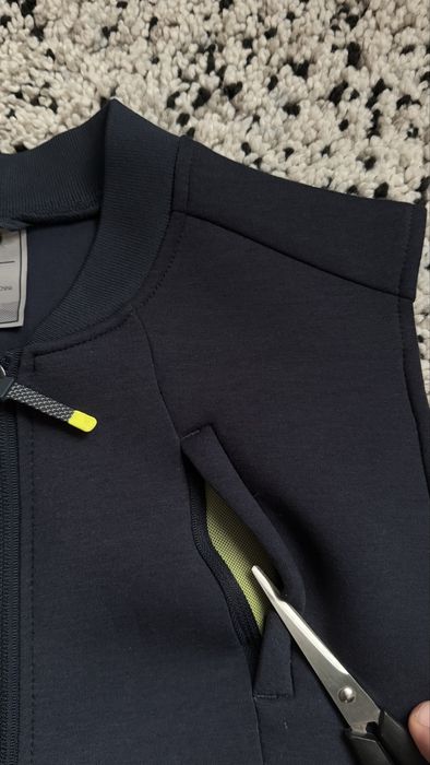 Нов мъжки елек,грейка BMW размер S