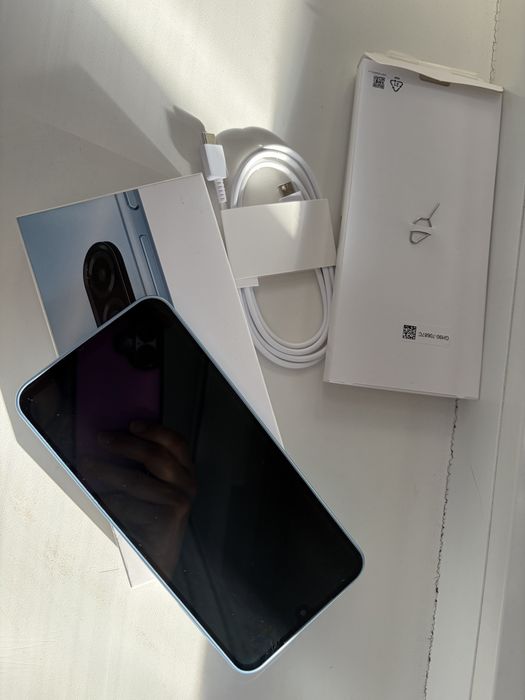 Продаю Samsung A17