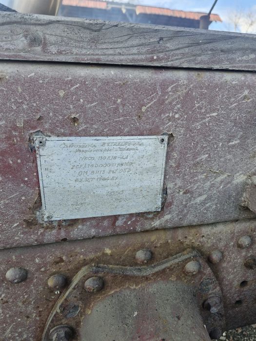 Vând Iveco basculabil